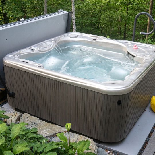 How to Get Rid of Your Hot Tub