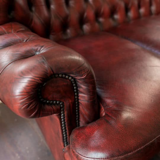 Couch Removal: How to Get Rid of Old Furniture