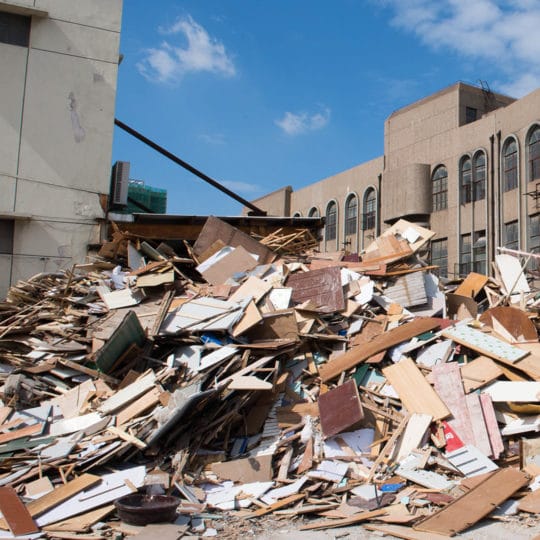 Trash removal: Dumpster Rental Versus Hiring a Junk Removal Company