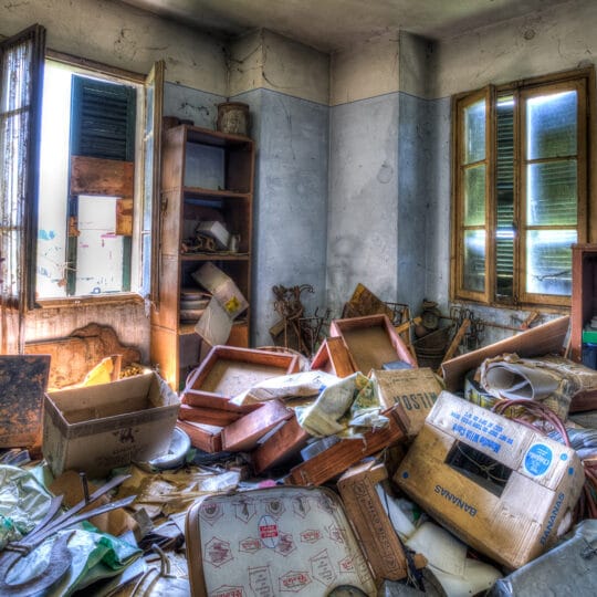 hoarder house